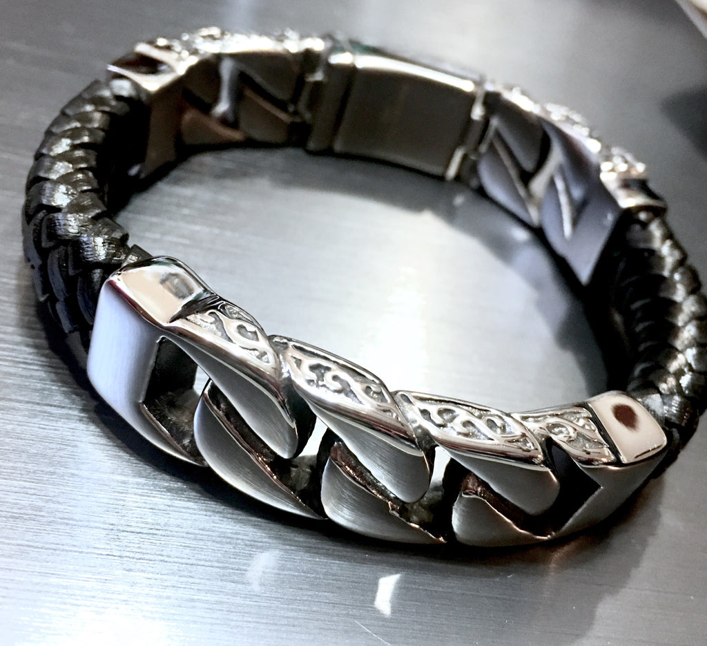 Claire's Anodized Stainless Steel Curb Chain Bracelet